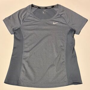 Nike Women's Blue Short Sleeve Tee